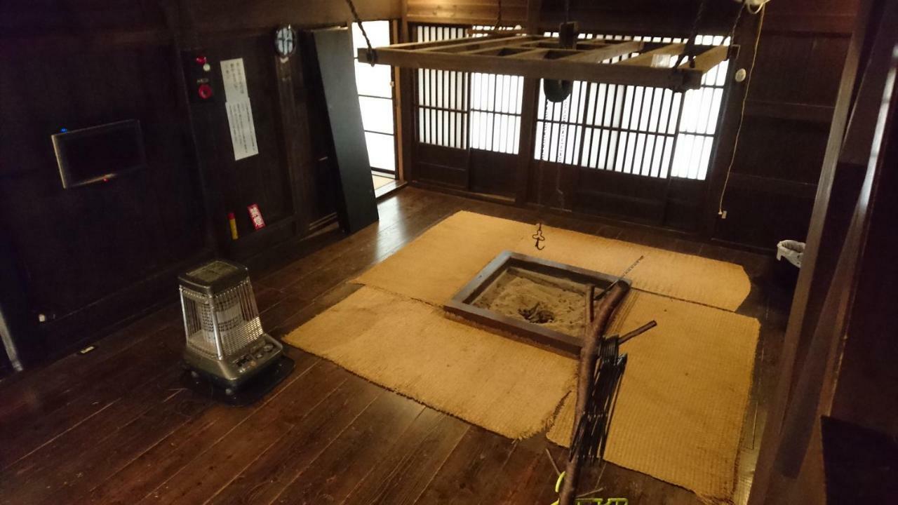 Gokayama Gassho No Sato Hotel Nanto Buitenkant foto